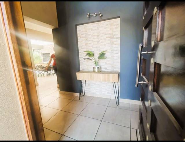 3 BEDROOM HOUSE FOR SALE IN SUNWARD PARK